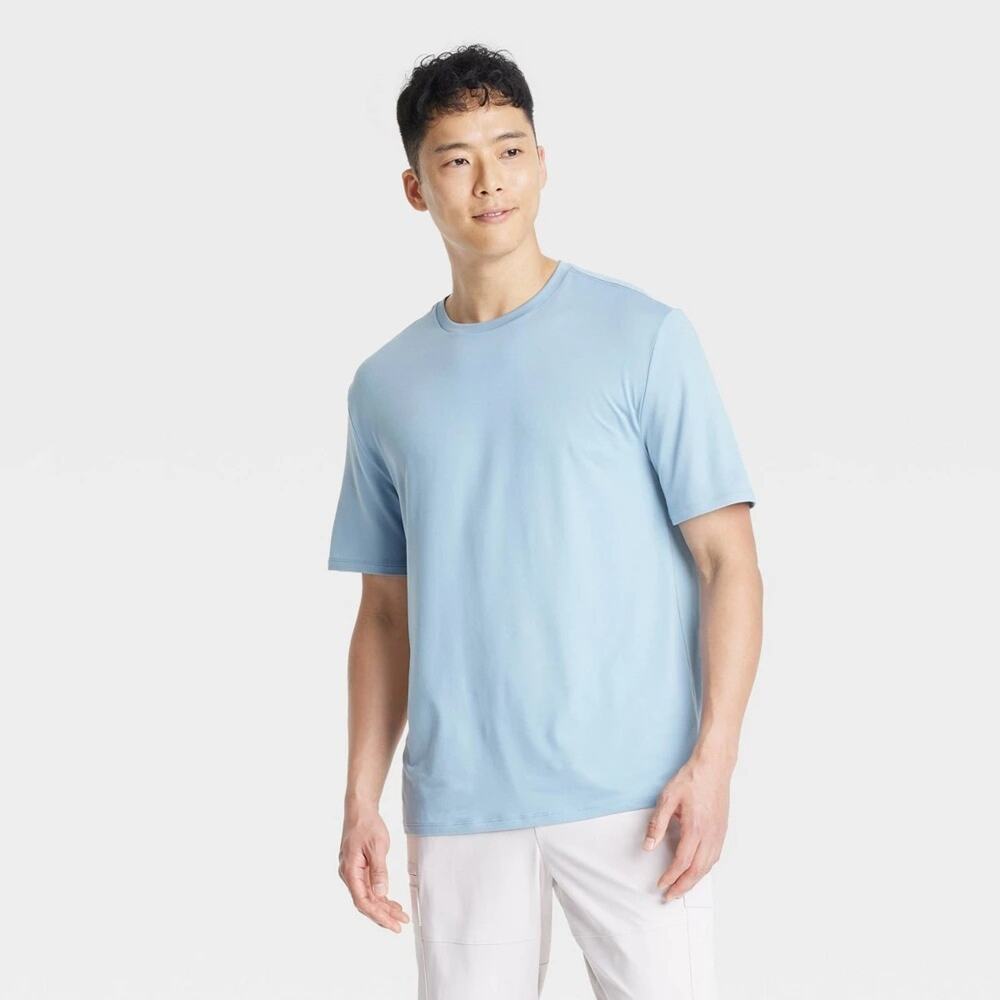 All in Motion Men’s Relaxed Fit Performance T-Shirt Light Blue Size Medium